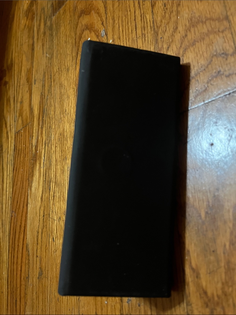 Maui Jim Black Sunglass Case with Gold Logo - Picture 3 of 8